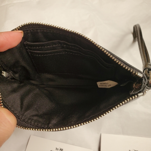 Coach Gunmetal Cross Grain Corner Zip Wrislet - Picture 6 of 7